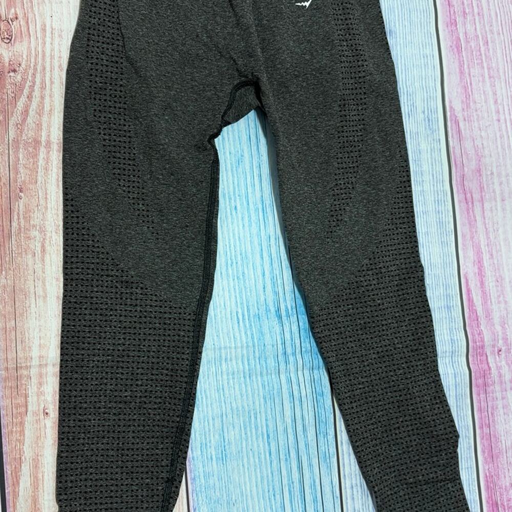 Gymshark Seamless High Waisted Leggings Gray Women’s Small EUC